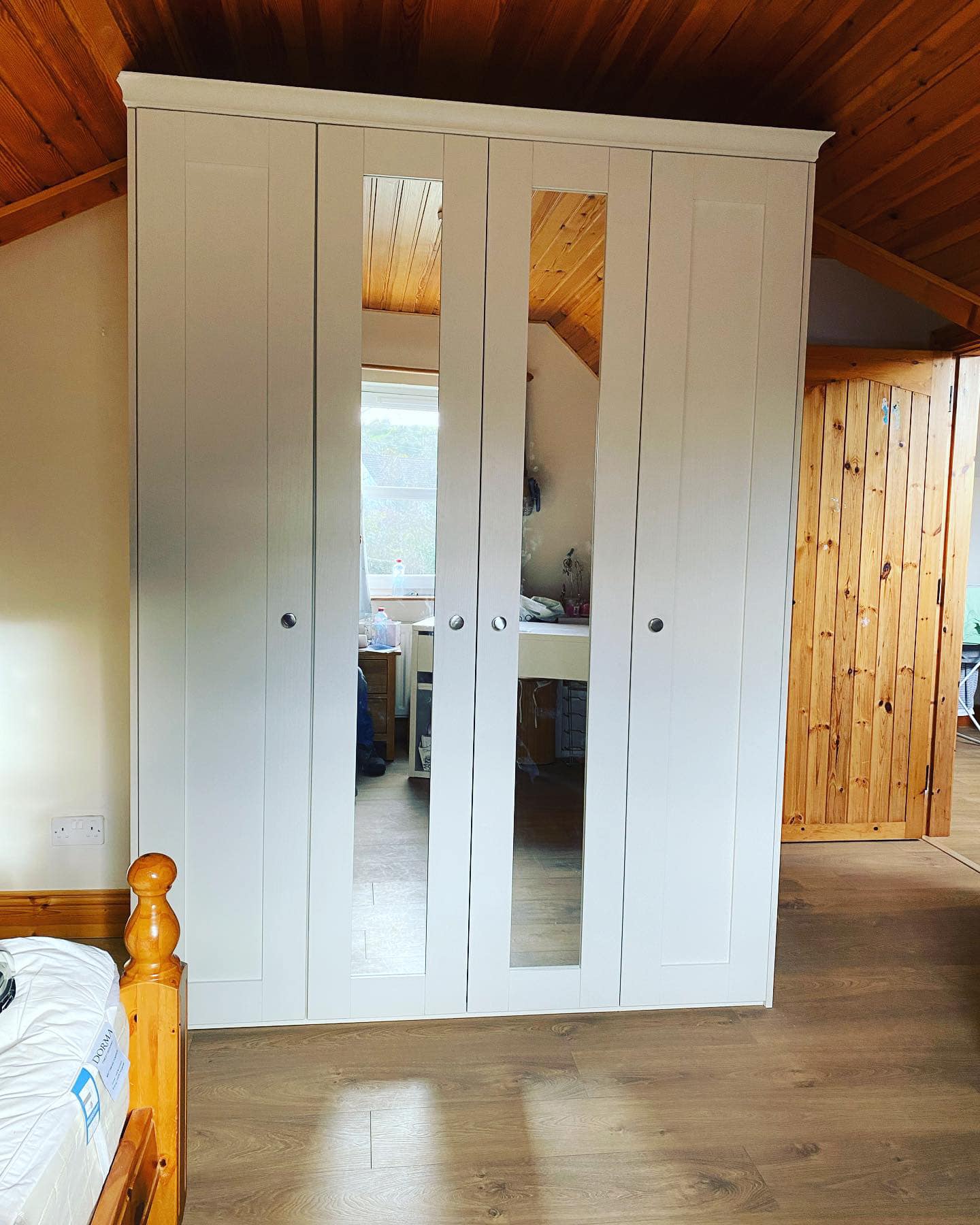 Custom sliding wardrobe design Ballymena