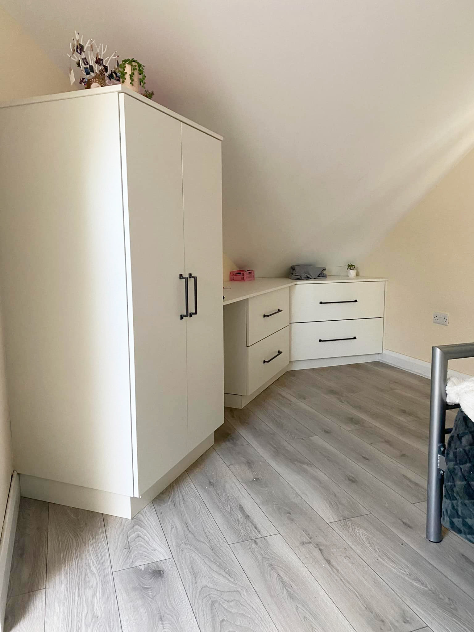 Bespoke fitted wardrobe installation